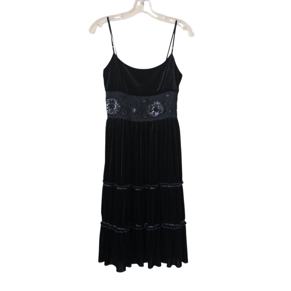Mystic Womens Black Velvet Embellished Dress Tiered Size Medium Goth Wimsigotn